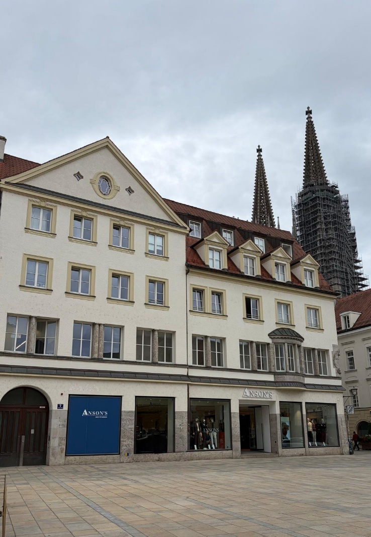 Neupfarrplatz 7
